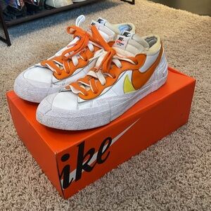 Nike Blazer Low / Sacai White Magma Orange